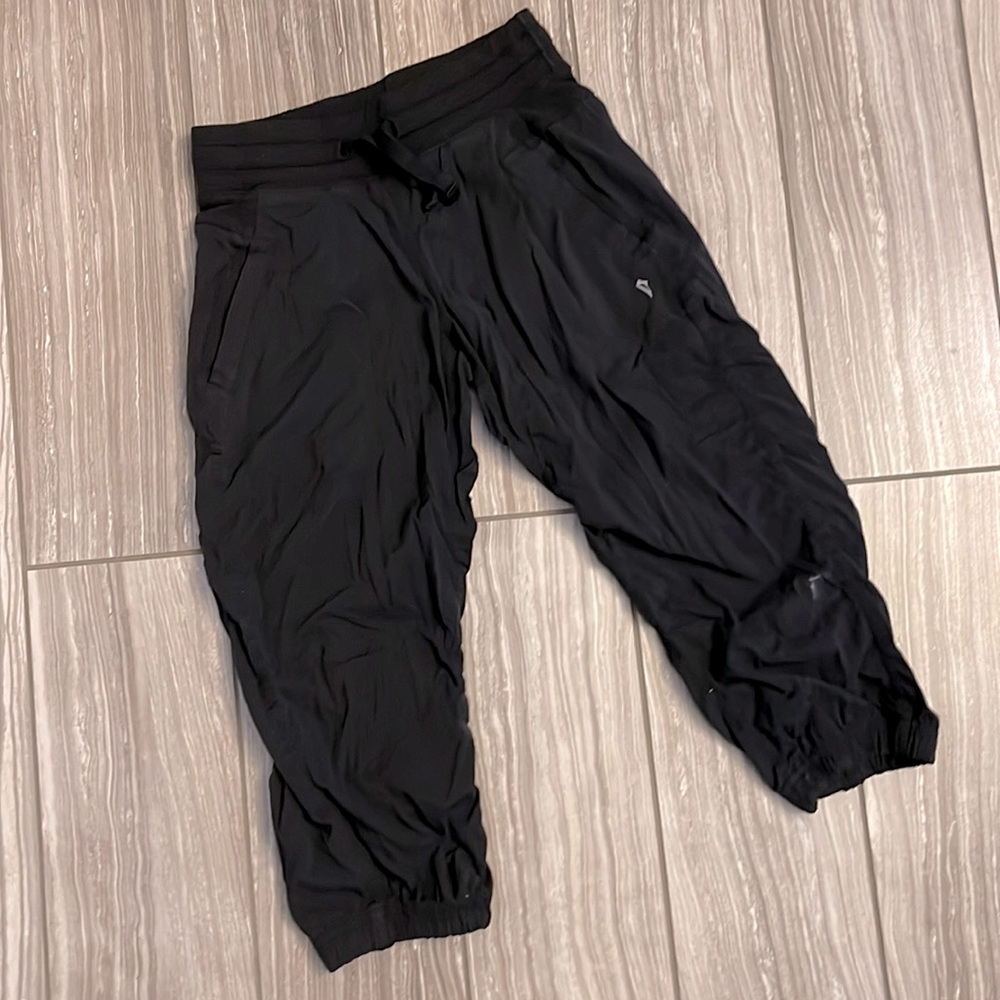 IVIVVA live to move studio crops